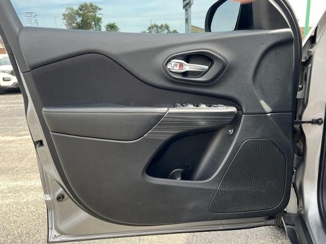 2015 Jeep Cherokee Sport