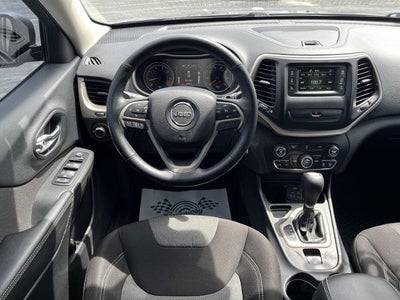 2015 Jeep Cherokee Sport