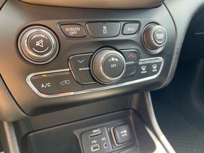 2015 Jeep Cherokee Sport