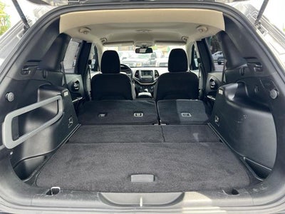 2015 Jeep Cherokee Sport