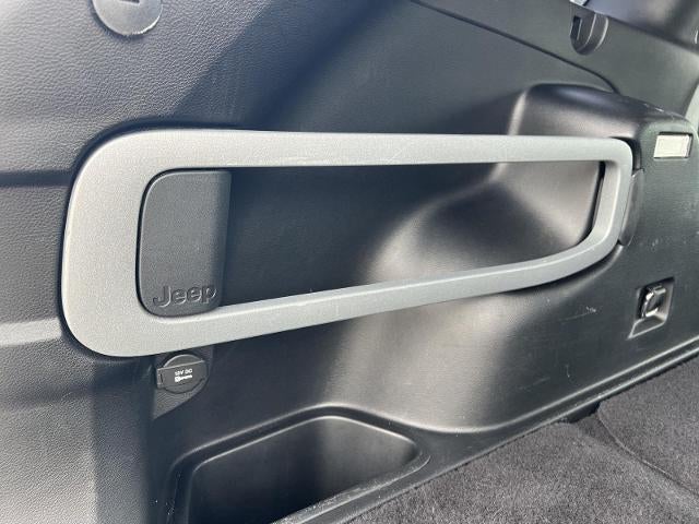 2015 Jeep Cherokee Sport