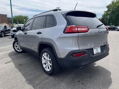 2015 Jeep Cherokee Sport
