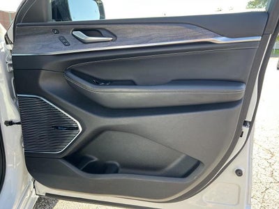 2022 Jeep Grand Cherokee L Overland