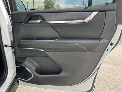 2024 GMC Acadia Elevation