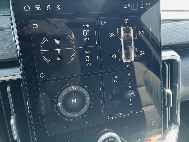 2026 GMC Acadia AT4 - Photo 32