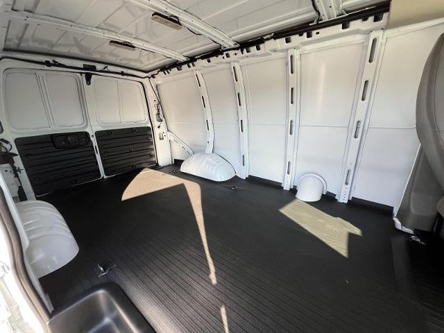 2027 GMC Savana Cargo Base