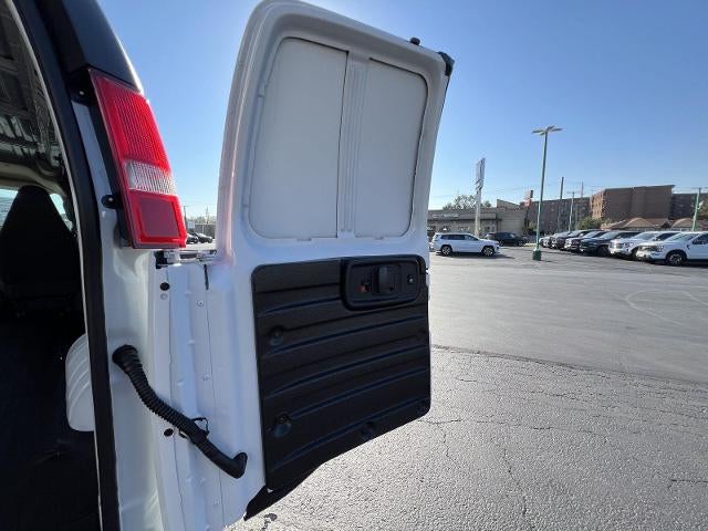 2027 GMC Savana Cargo Base