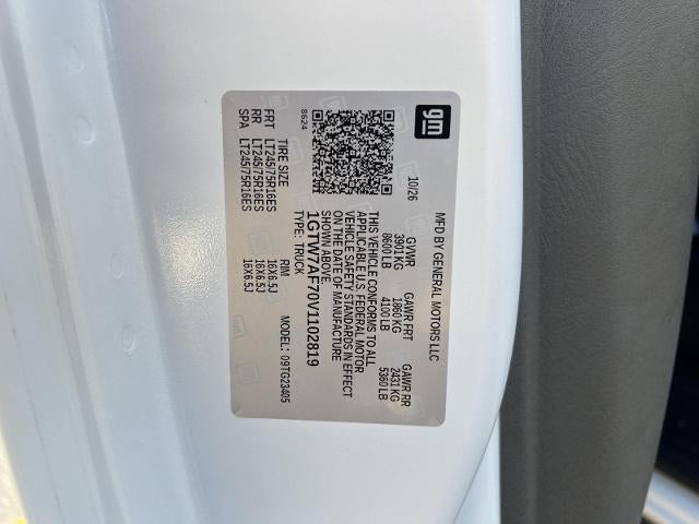 2027 GMC Savana Cargo Base