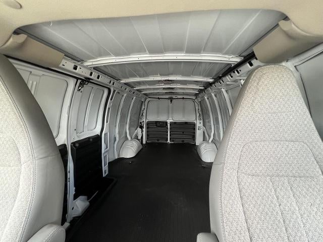 2026 GMC Savana Cargo Base