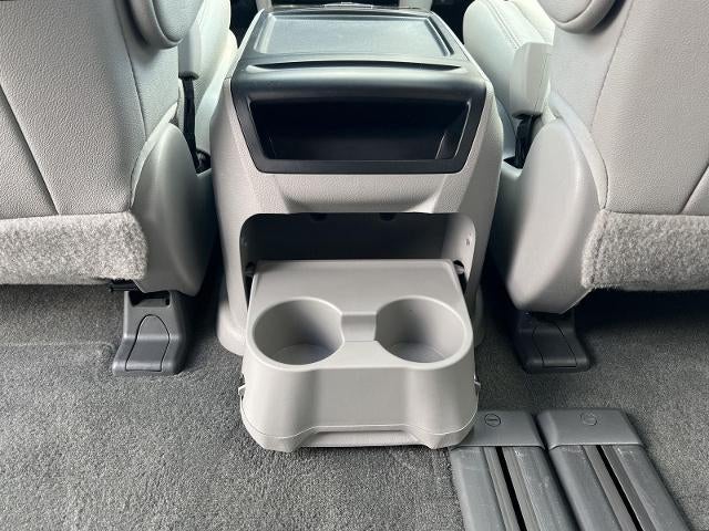 2017 Toyota Sienna XLE Auto Access Seat
