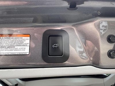 2017 Toyota Sienna XLE Auto Access Seat