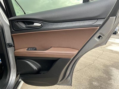 2021 Alfa Romeo Stelvio Base