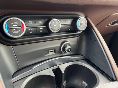 2021 Alfa Romeo Stelvio Base