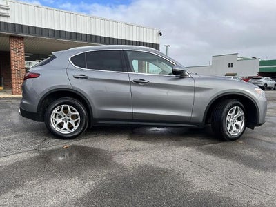 2021 Alfa Romeo Stelvio Base