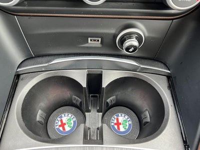 2021 Alfa Romeo Stelvio Base