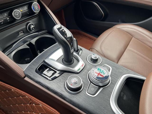 2021 Alfa Romeo Stelvio Base