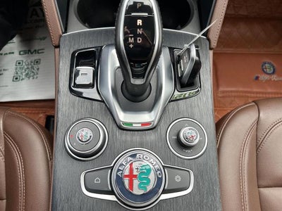 2021 Alfa Romeo Stelvio Base