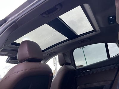 2021 Alfa Romeo Stelvio Base