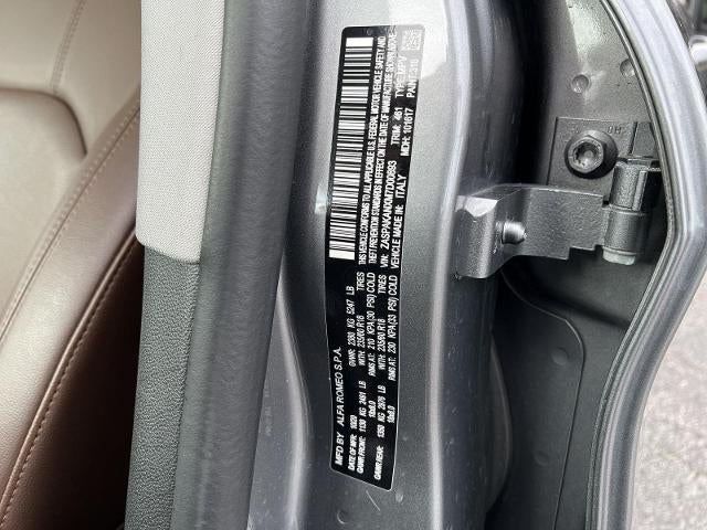 2021 Alfa Romeo Stelvio Base