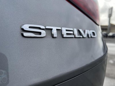 2021 Alfa Romeo Stelvio Base