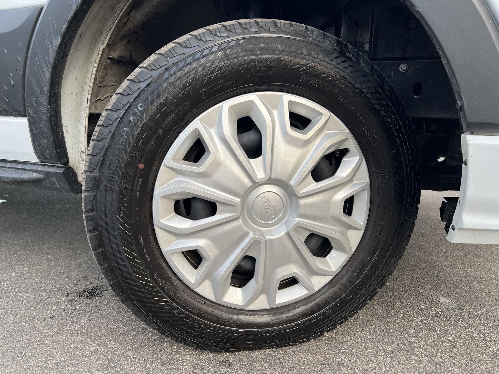 2024 Ford Transit Passenger Wagon XLT