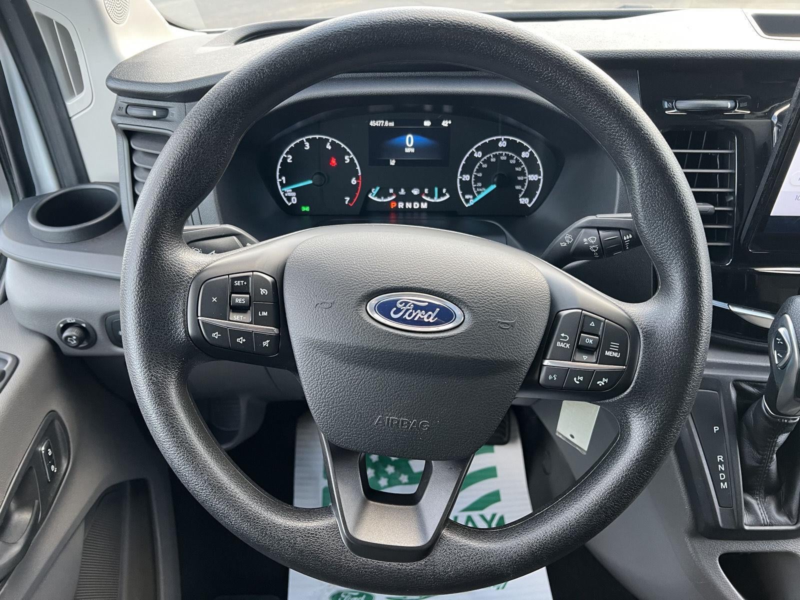 2024 Ford Transit Passenger Wagon XLT