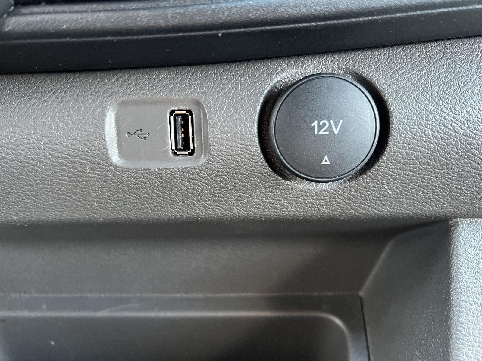 2024 Ford Transit Passenger Wagon XLT