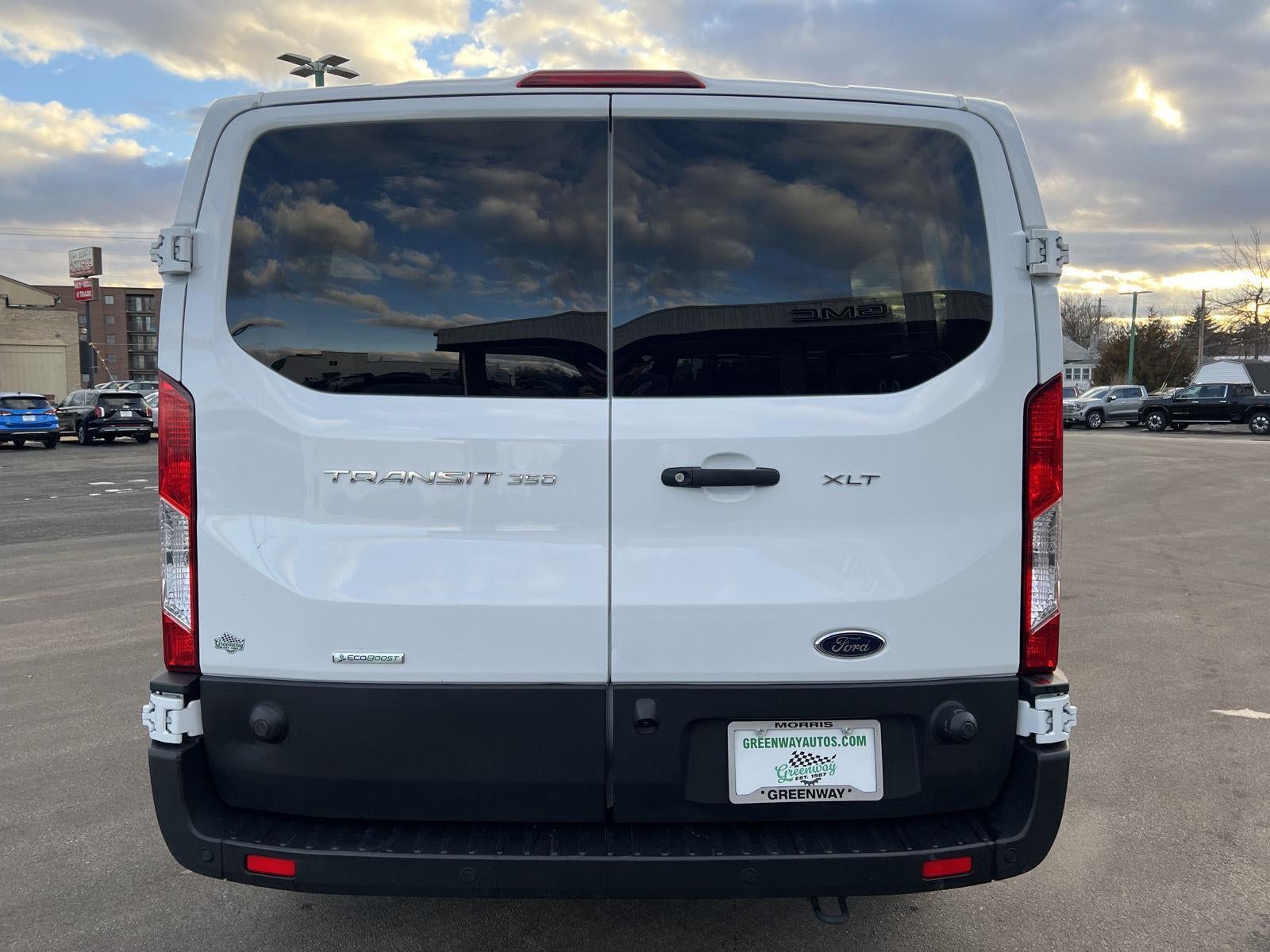2024 Ford Transit Passenger Wagon XLT