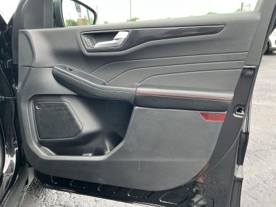 2025 Ford Escape ST-Line Select