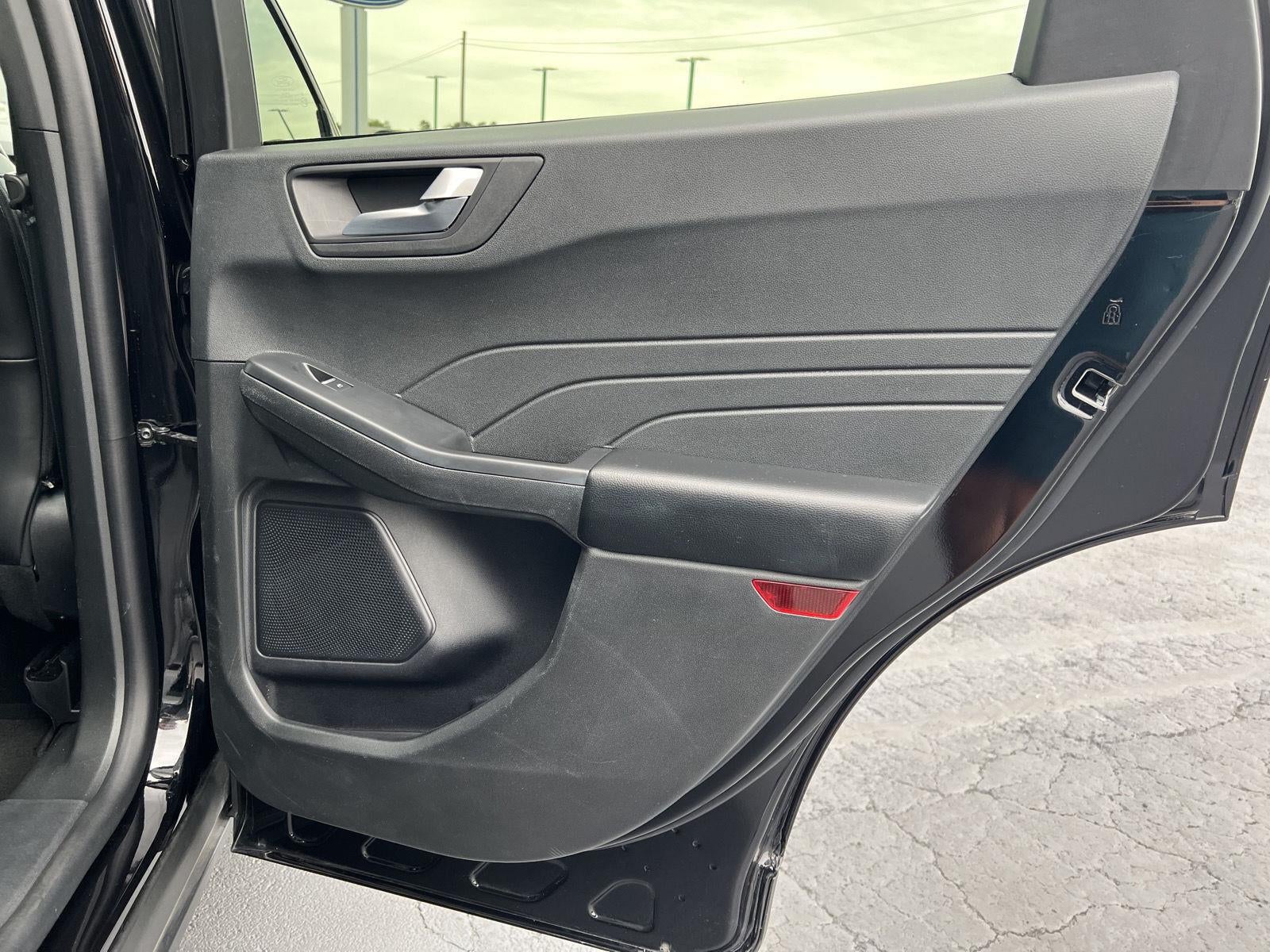2025 Ford Escape ST-Line Select