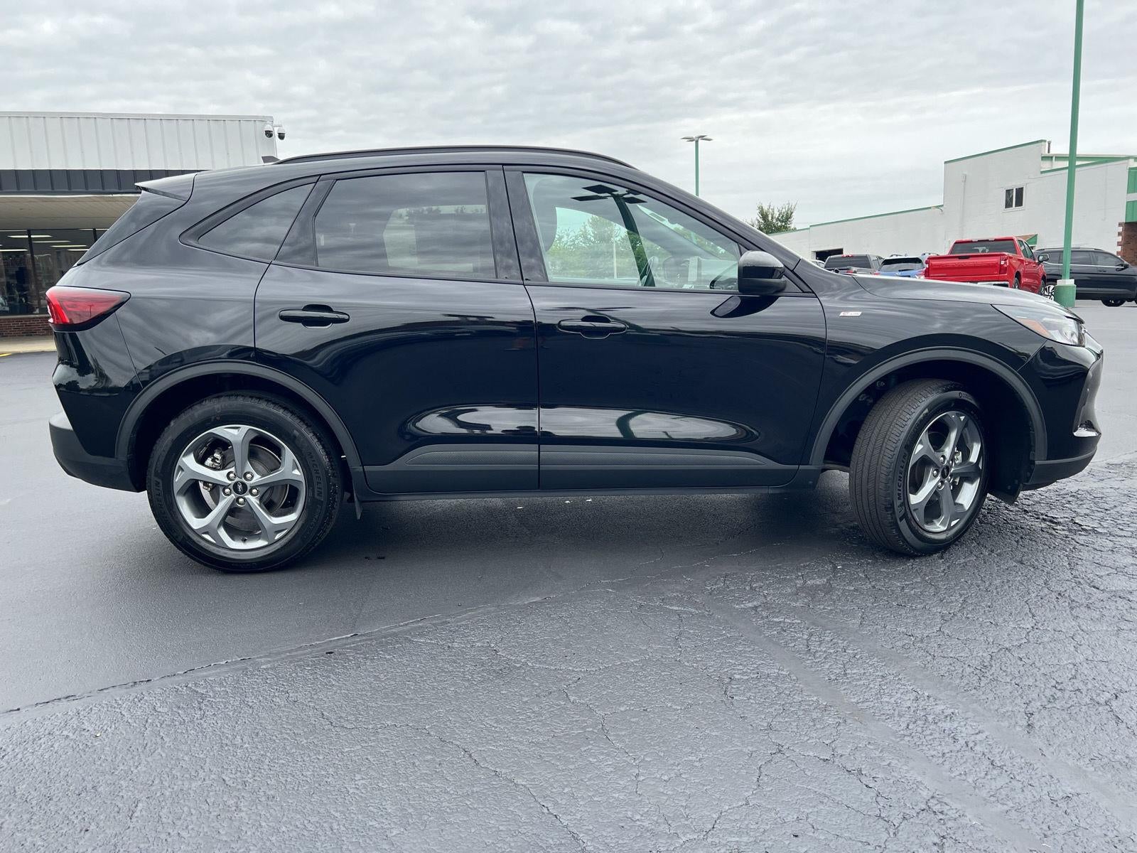 2025 Ford Escape ST-Line Select