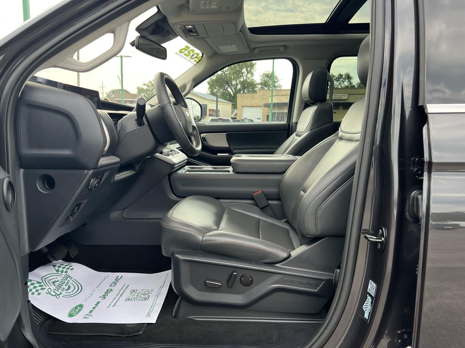 2025 Ford Expedition Active