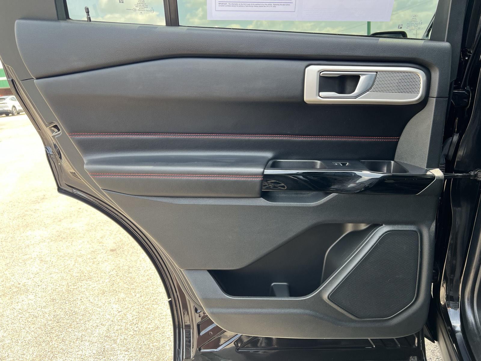 2022 Ford Explorer ST-Line