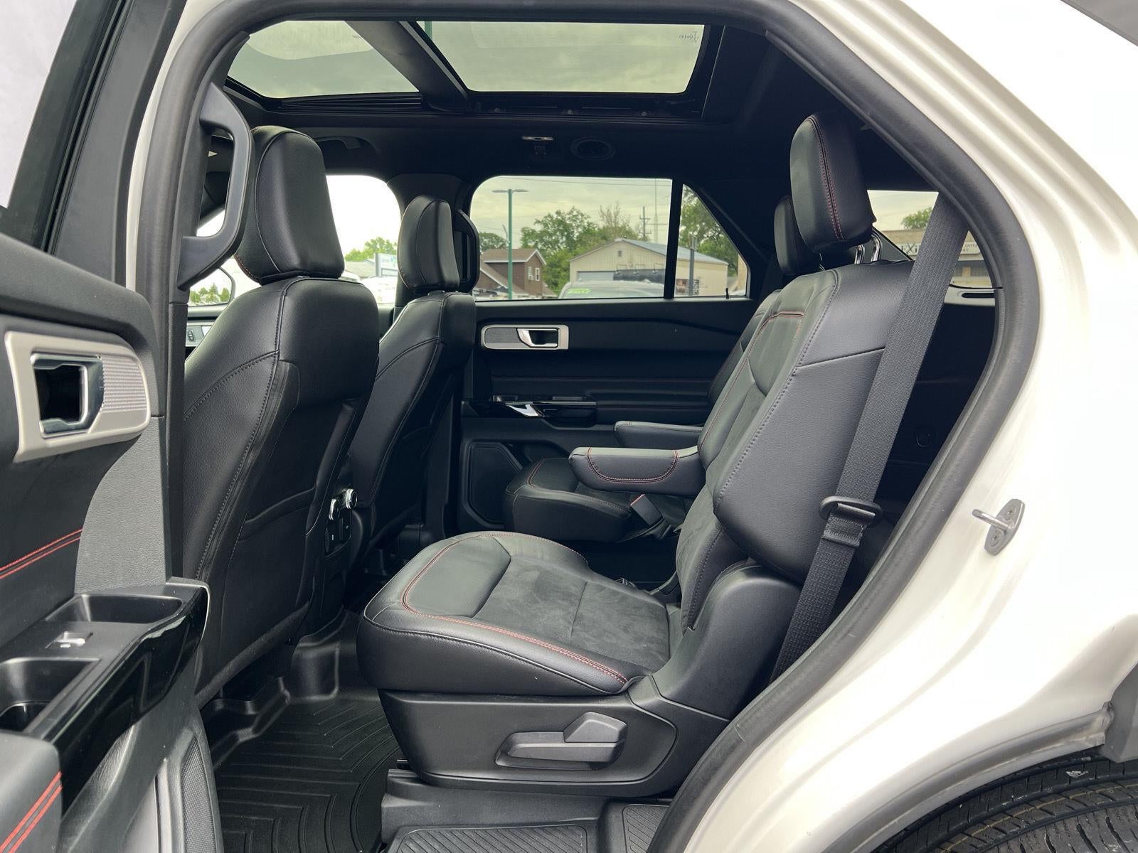 2022 Ford Explorer ST-Line