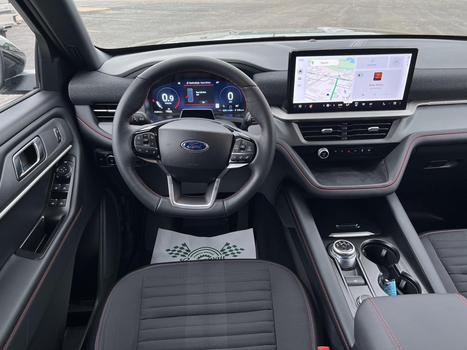 2025 Ford Explorer ST-Line