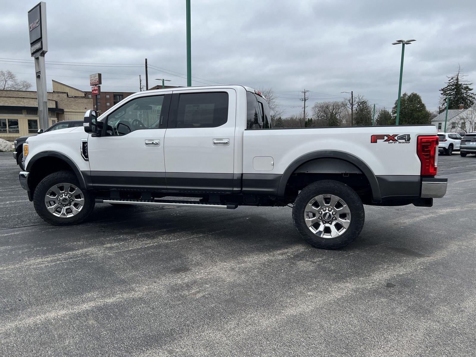 2017 Ford Super Duty F-250 SRW Lariat