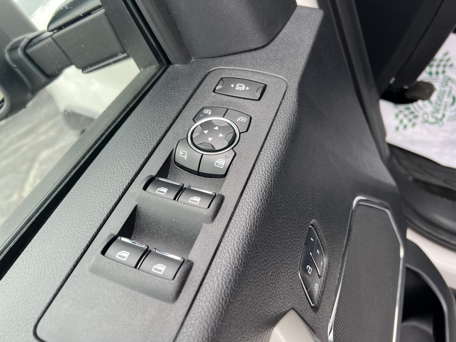 2017 Ford Super Duty F-250 SRW Lariat