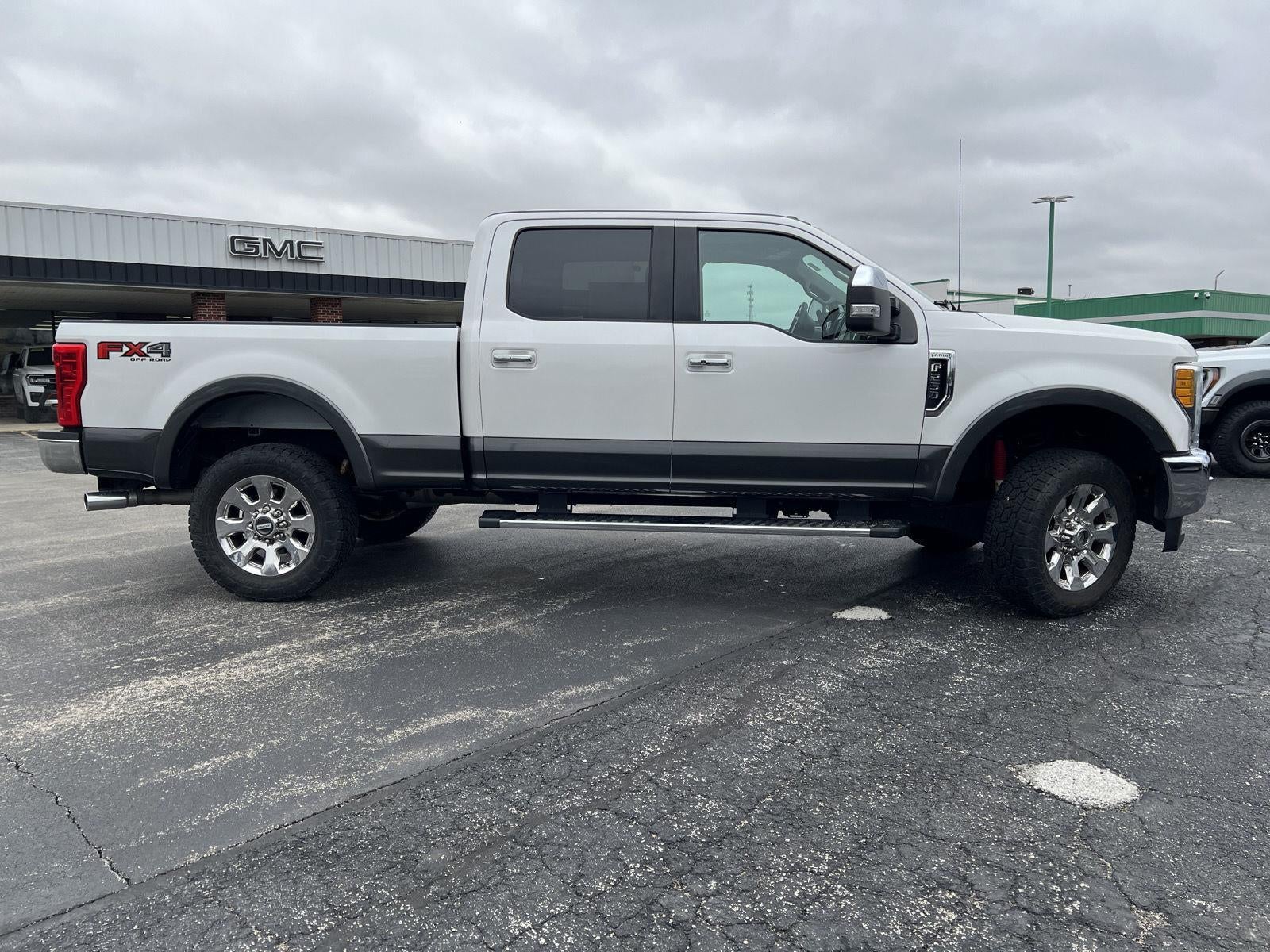 2017 Ford Super Duty F-250 SRW Lariat
