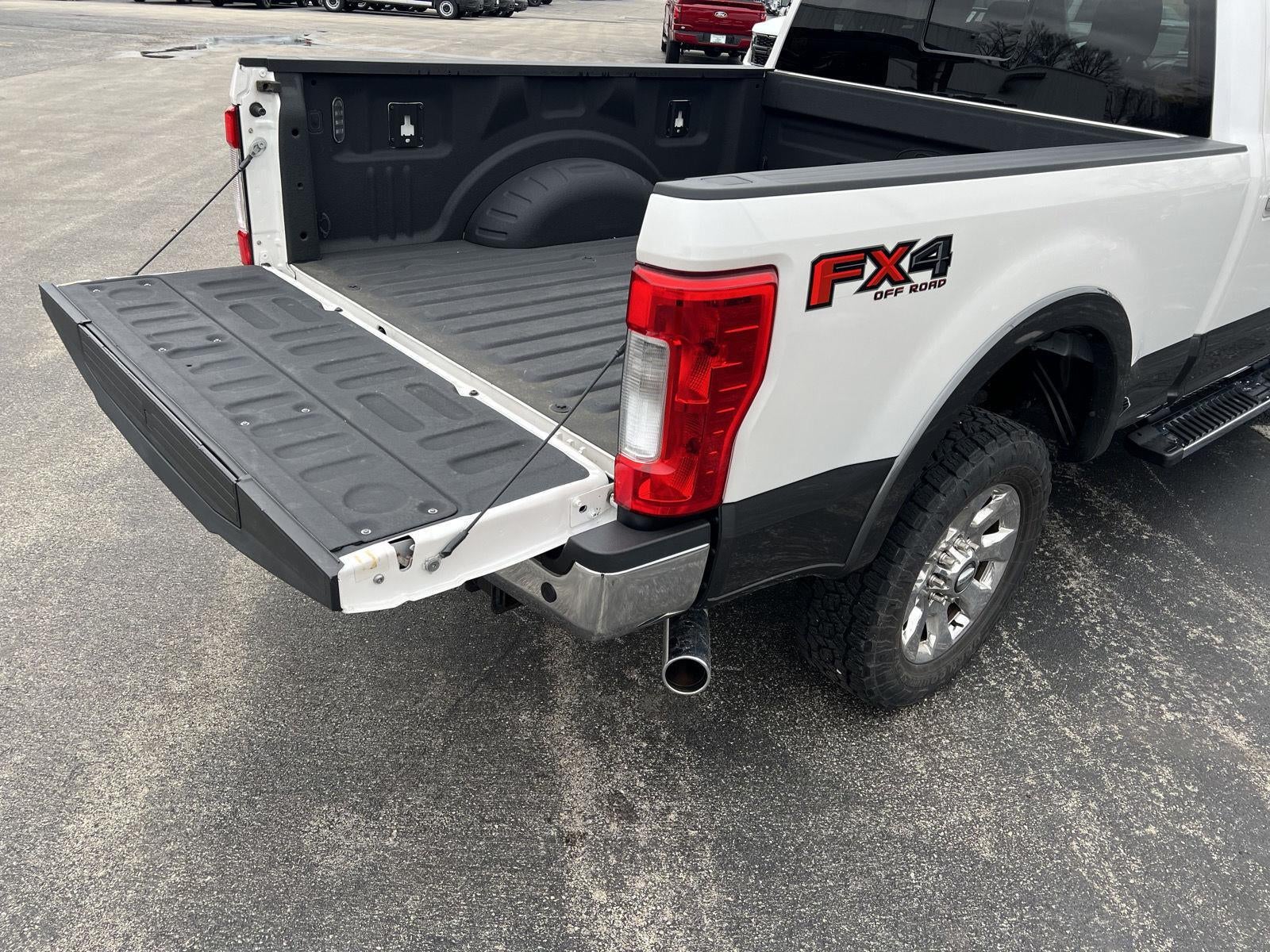 2017 Ford Super Duty F-250 SRW Lariat