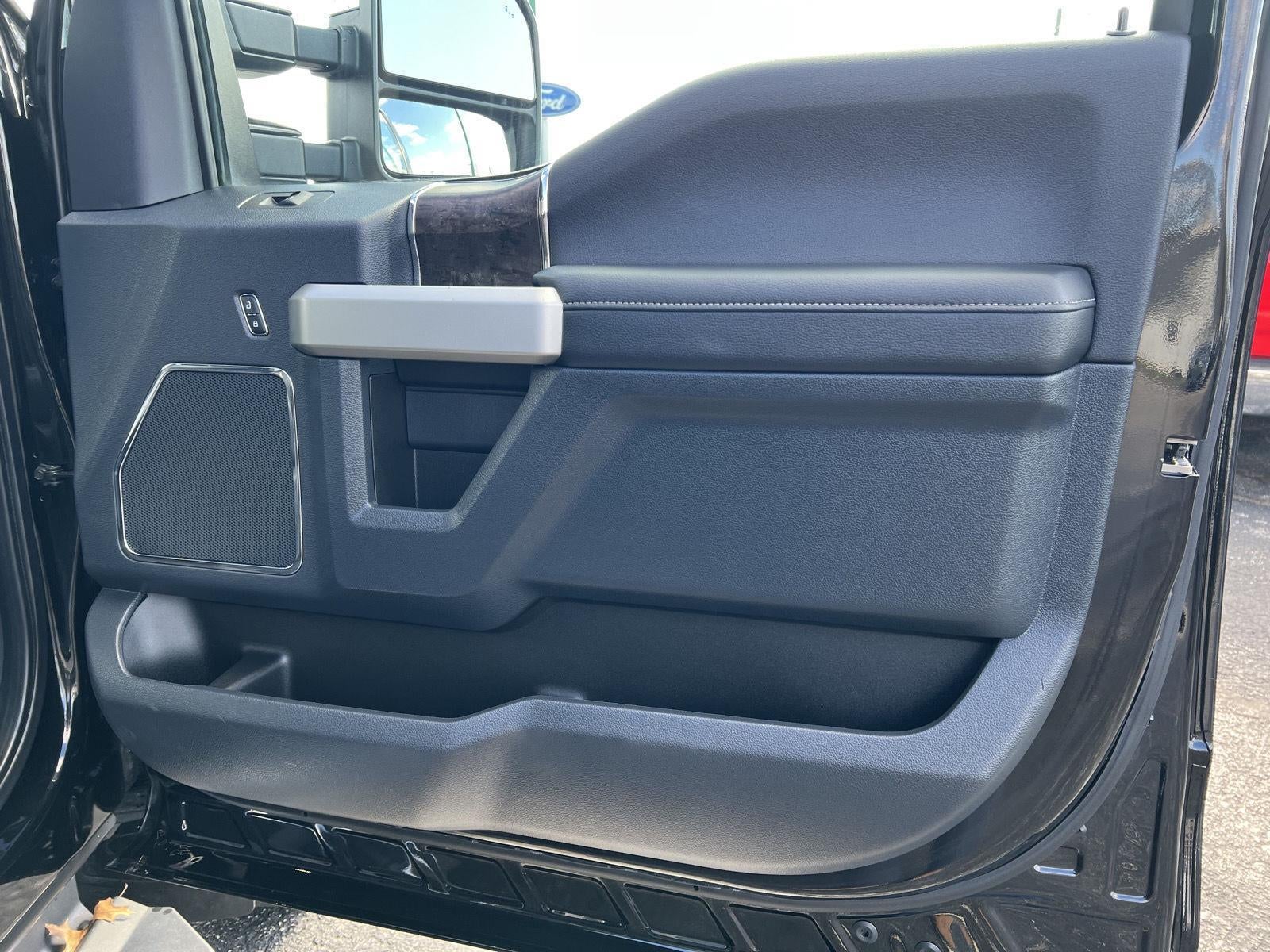 2022 Ford Super Duty F-250 SRW LARIAT