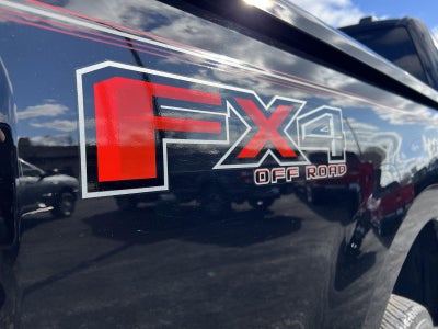 2022 Ford Super Duty F-250 SRW LARIAT