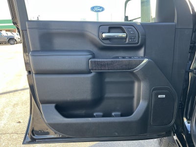 2023 GMC Sierra 2500HD Denali