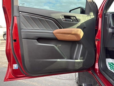 2024 GMC Canyon 4WD AT4