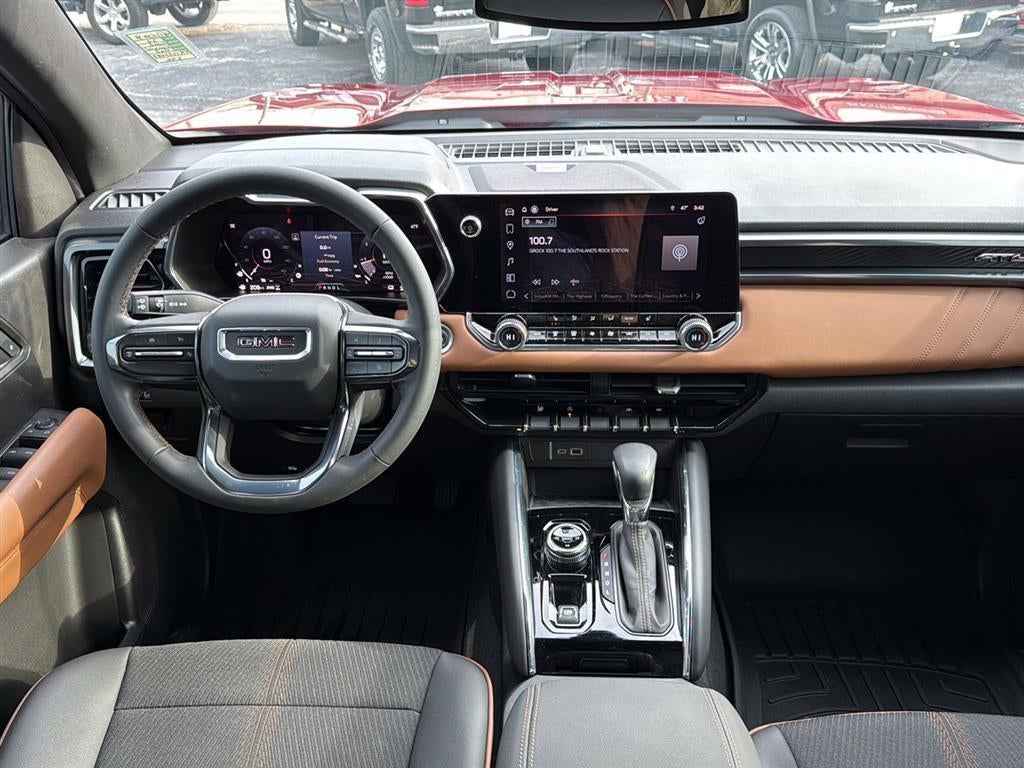 2024 GMC Canyon 4WD AT4