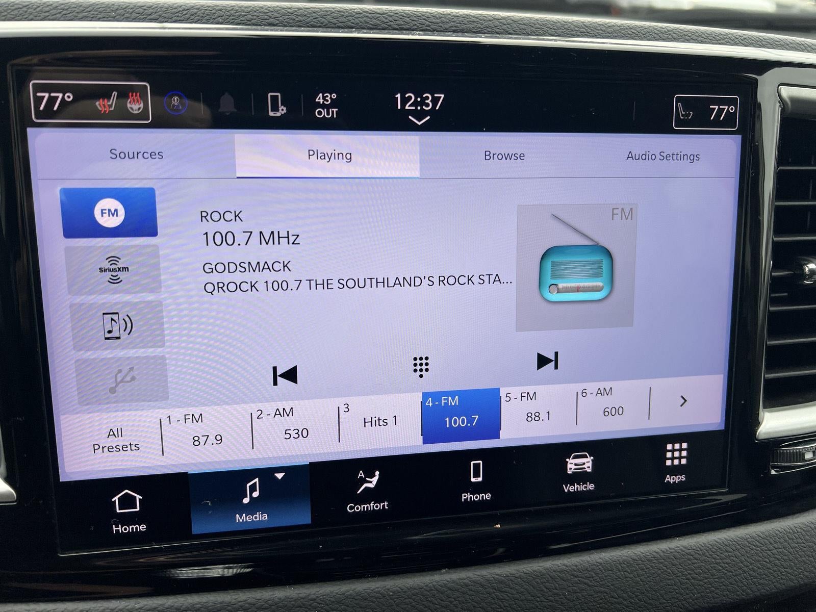 2024 Chrysler Pacifica Touring L