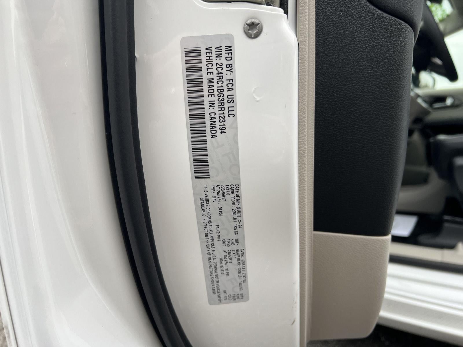 2024 Chrysler Pacifica Touring L