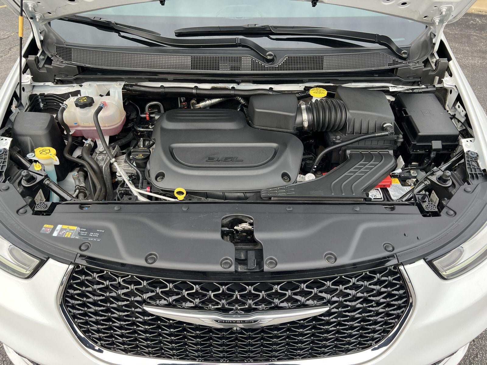 2024 Chrysler Pacifica Touring L