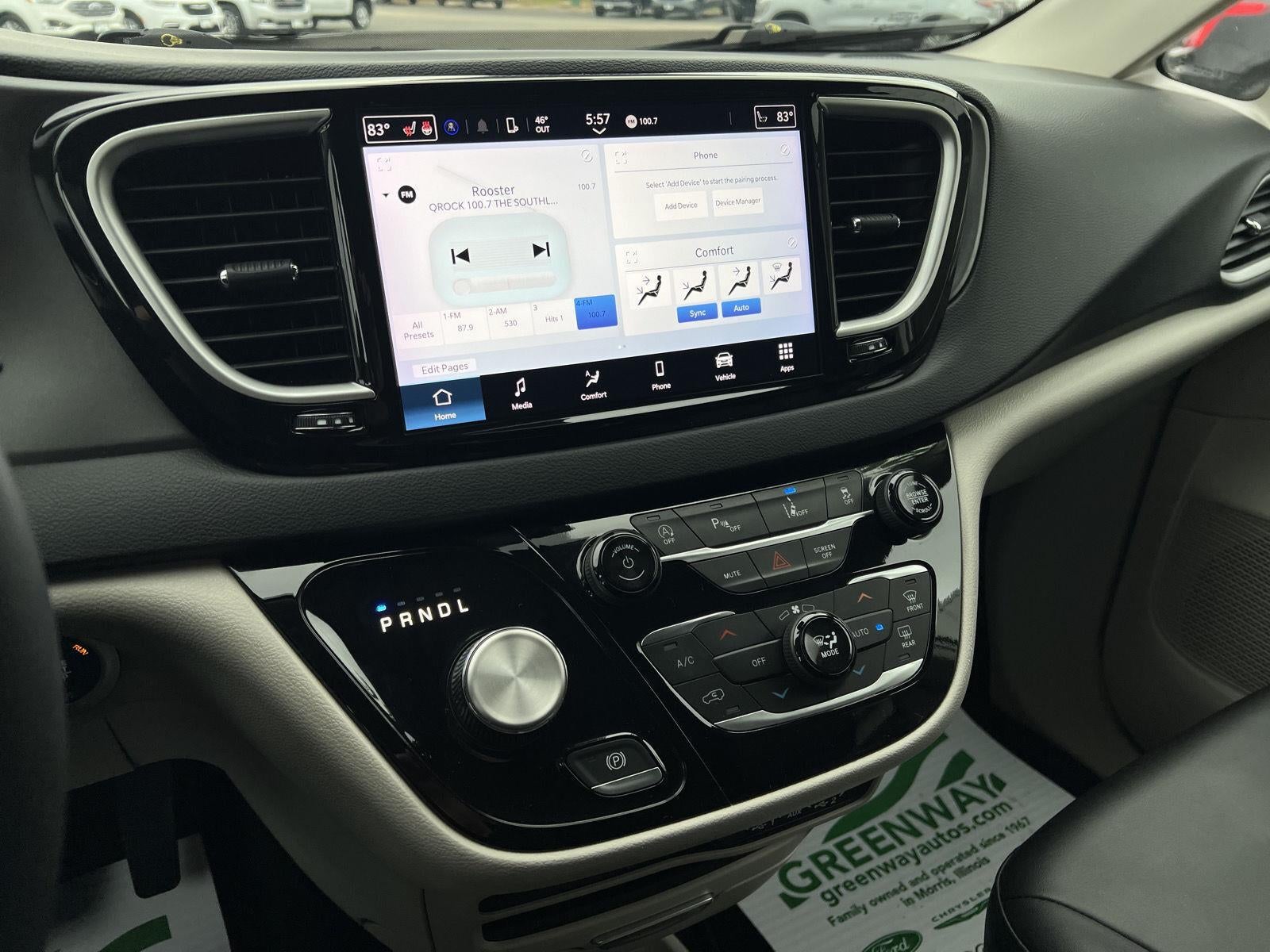 2024 Chrysler Pacifica Touring L