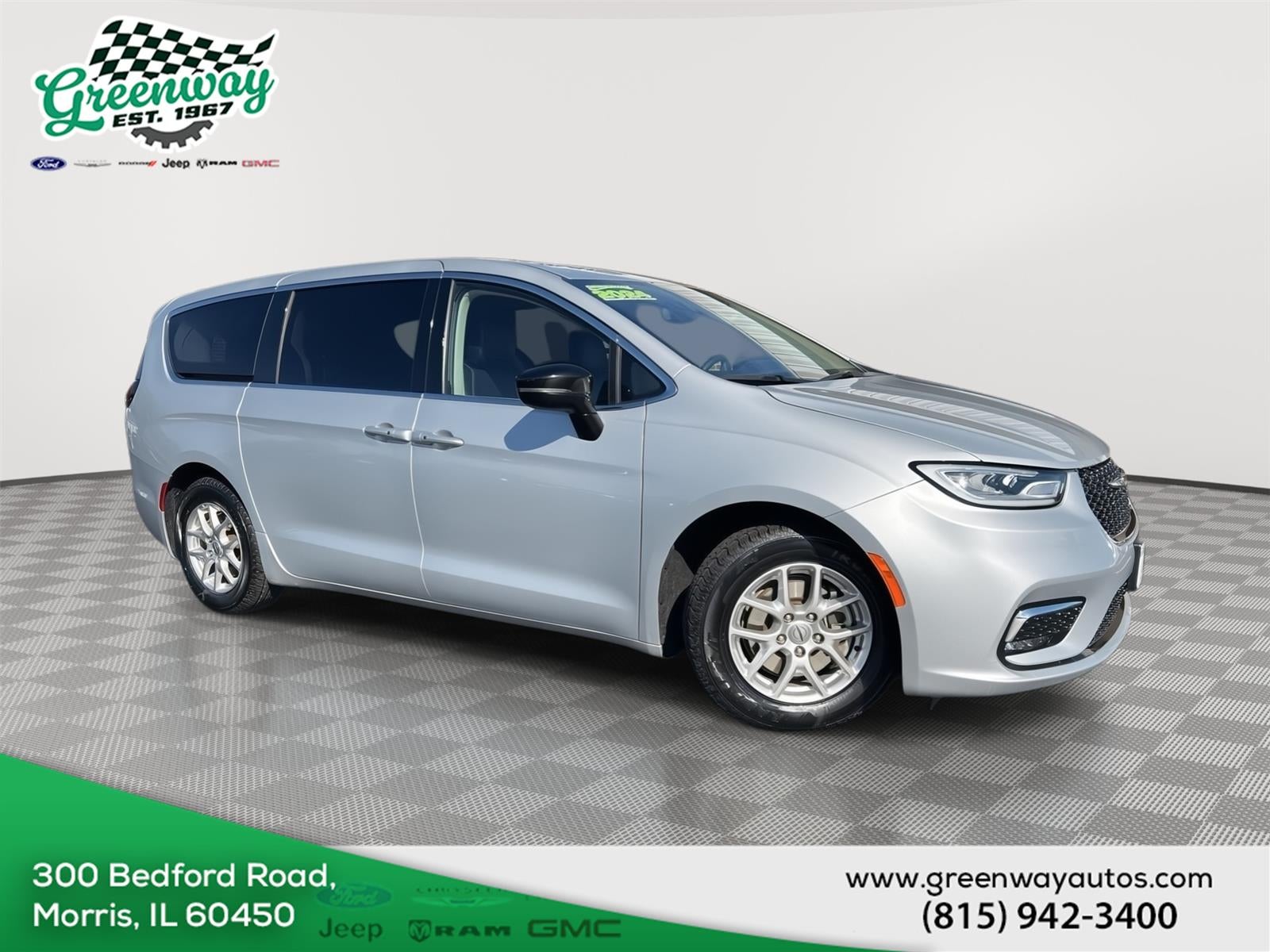 2024 Chrysler Pacifica Touring L