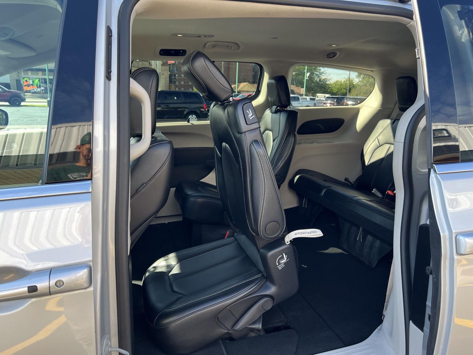 2024 Chrysler Pacifica Touring L